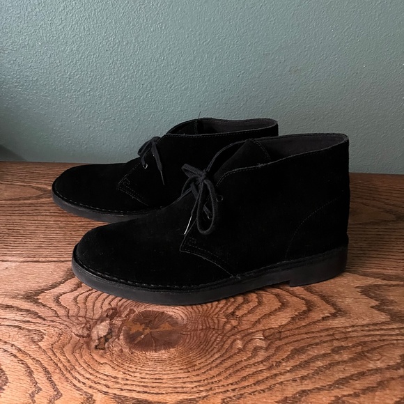 Clarks Premium Soft Black Suede Desert Boots  Crepe Soles  Mens Size 10.5 Medium main image 5